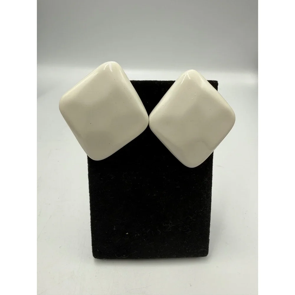 Vintage Cream Square Stud Earrings Minimalist Off White Post Back Statement‎